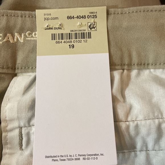 Arizona Jean Co Bermuda Shorts Size 19 - Picture 4 of 6